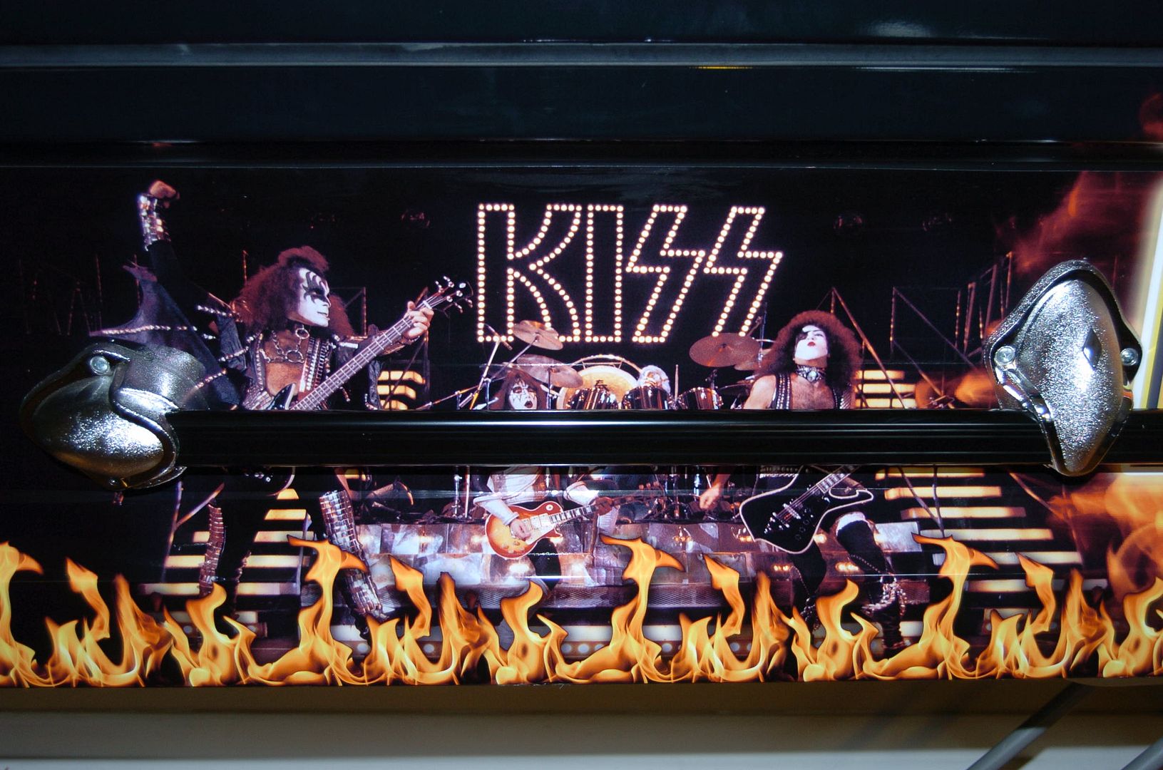 KISS Kasket 2011 Coffin Casket *** RARE*** Memorabilia eBay